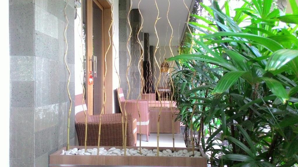 Kubu Carik Hotel Legian  Exterior photo